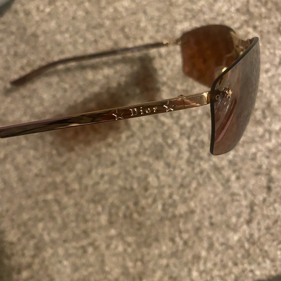 DIOR SUNGLASSES - Picture 2 of 4